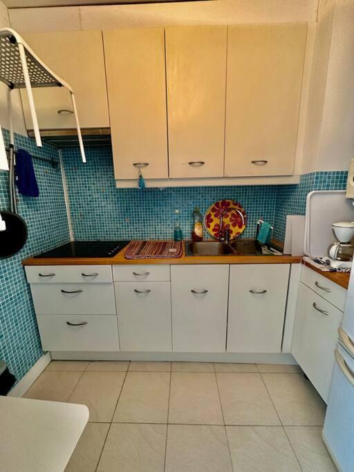 Appartement 10 Canal, Studio Au Calme, Piscine Solarium *